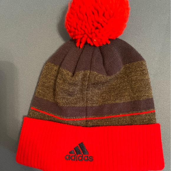 Washington Capitals beanie - Picture 2 of 2